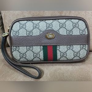 SOLD Gucci Ophidia wristlet / phone holder